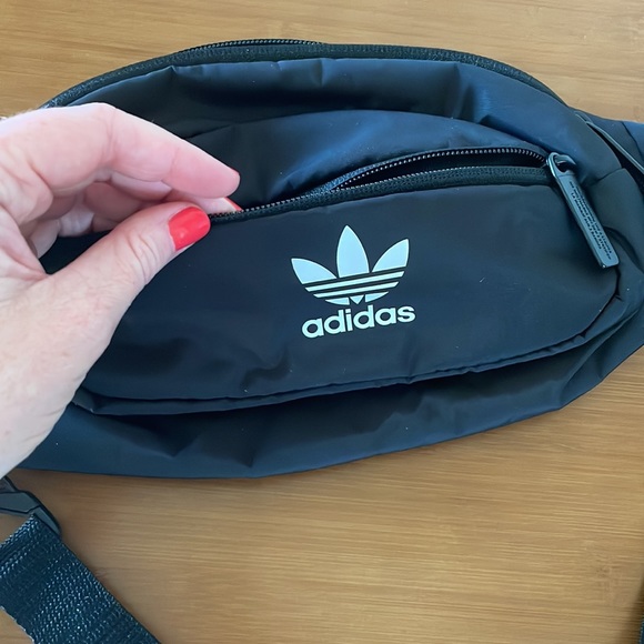 Adidas crossbody bag - Picture 5 of 6